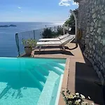 Βίλα Stone - De Vivo Realty *