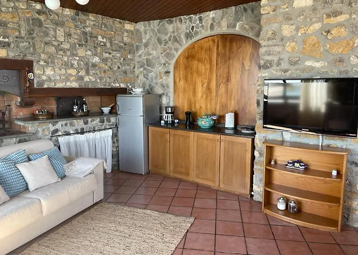 Stone - De Vivo Realty Вилла