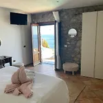 Stone - De Vivo Realty Villa *