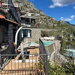 Villa Stone - De Vivo Realty