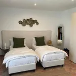 Stone - De Vivo Realty * Positano