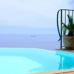 Villa Stone - De Vivo Realty