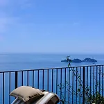 Stone - De Vivo Realty * Positano